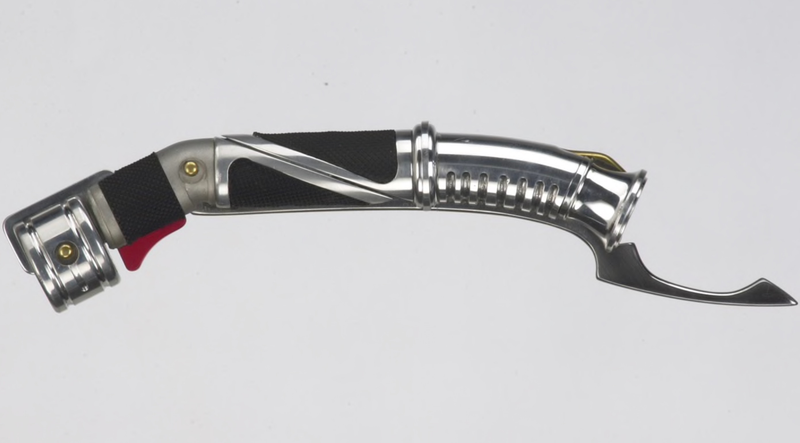 Dooku’s curved lightsaber
